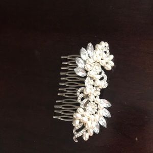 Jeweled hair comb